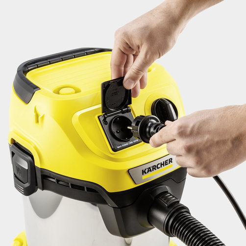 Хозяйственный пылесос Karcher WD 3 P S V-17/4/20 - <h3>Штепсельная розетка  для работы с электроинструментами</h3>
Немедленный сбор пыли и стружки, образующихся при строгании, пилении или шлифовании. Пылесос автоматически включается и выключается синхронно с электроинструментом.