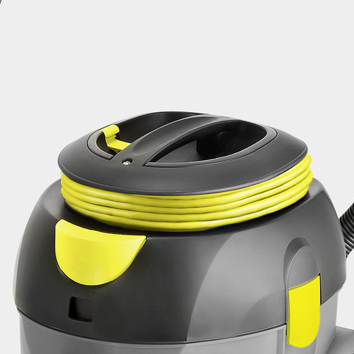 Профессиональный пылесос сухой уборки Karcher T 12/1 - <h3>Корзина основного фильтра</h3>
Допускающий промывку главный фильтр большого размера для оптимального отделения пыли. Возможность эксплуатации пылесоса с фильтр-мешком и без него.
