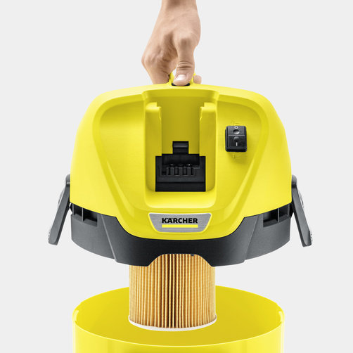 Хозяйственный аккумуляторный пылесос Karcher WD 3 Battery - <h3>Аккумуляторное питание</h3>
<ul>
	<li>Технология Real Time - остаточное время работы, зарядки, емкость батареи отображаются на дисплее.</li>
	<li>Совместимость с литий-ионными аккумуляторами Karcher на платформе 36 B.</li>
</ul>